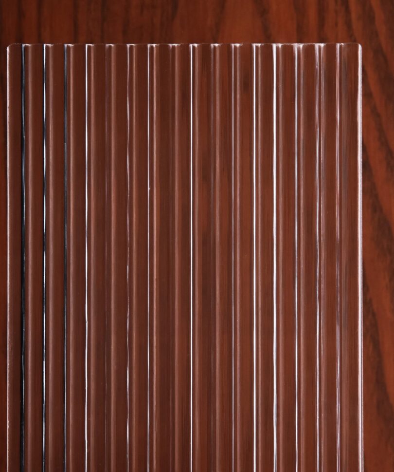 Fluted Clear FL 006